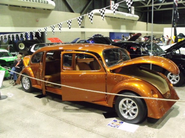 Un Vocho limousine, no son tan comunes, y menos en estas tierras.