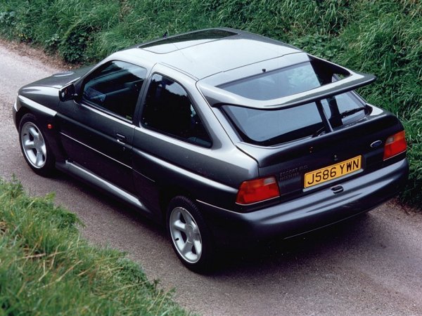 ford_escort_cosworth_92_02