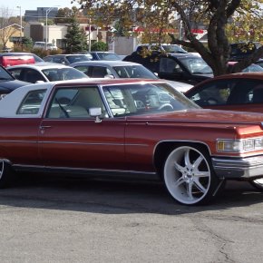 Un par de Cadillacs muy&nbsp;feos.