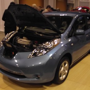 Quien los entiende? 9. Gobierno a favor y en contra de autos electricos e&nbsp;hibridos.