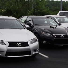 Lexus GS 2013.