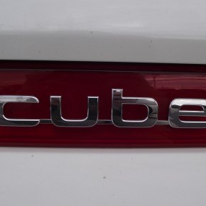 Nissan Cube 2013: sin cambios pero sigue siendo&nbsp;raro.