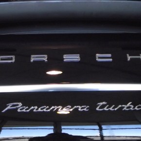 Porsche Panamera Turbo 2013: controversial pero&nbsp;veloz.