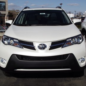 Ya a la venta: Toyota RAV4&nbsp;2013.