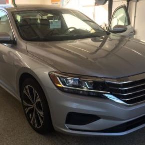 Manejando: VW Passat SE&nbsp;2021.