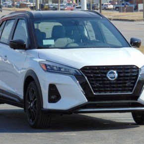 Nissan Kicks 2021: Estirada de ojos y algo&nbsp;más.