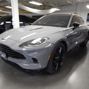 Aston Martin DBX 2021: Digna de James&nbsp;Bond.