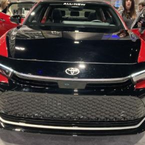 ALV: Toyota Crown&nbsp;2023.