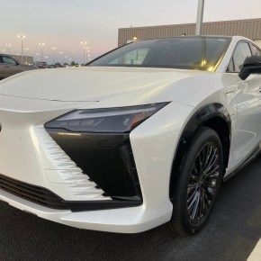 ALV: Lexus RZ&nbsp;2024.