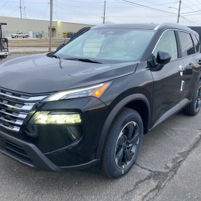 ALV: Nissan Rogue&nbsp;2024.