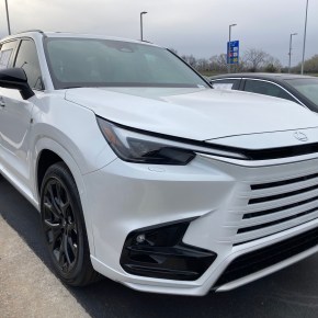 ALV: Lexus TX500h F-Sport&nbsp;2024.