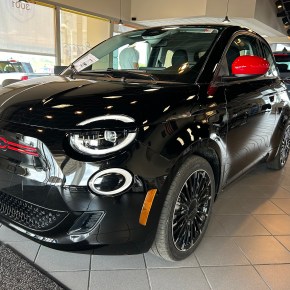 ALV: FIAT 500e&nbsp;2024.