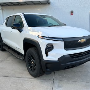ALV: Chevrolet Silverado EV&nbsp;2024.