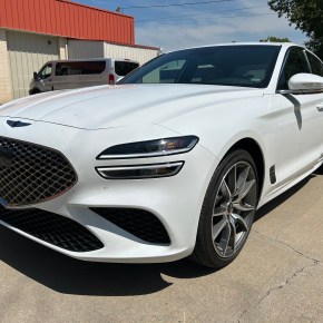 Manejando: Genesis G70&nbsp;2024.
