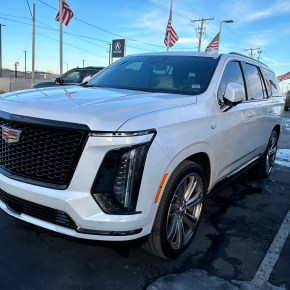 ALV: Cadillac Escalade&nbsp;2025.