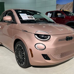 Manejando: Fiat 500e&nbsp;2024.