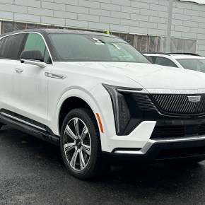ALV: Cadillac Escalade IQ&nbsp;2025.