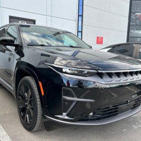 ALV: Jeep Wagoneer S&nbsp;2024.