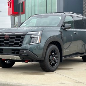 ALV: Nissan Armada Pro-4X&nbsp;2025.