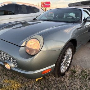 Presentación Especial: Ford Thunderbird Edición Costa del Pacífico&nbsp;2004.
