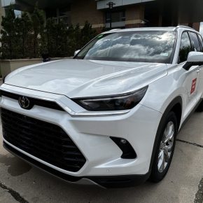 Manejando: Toyota Grand Highlander&nbsp;2026.